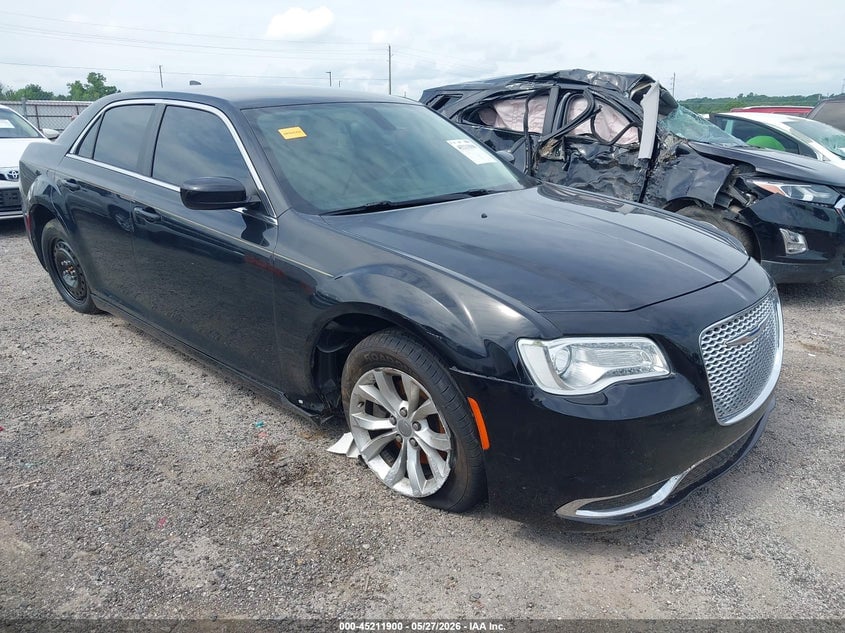2015 CHRYSLER 300 LIMITED | 2C3CCAAG9FH893901 | UPCARS