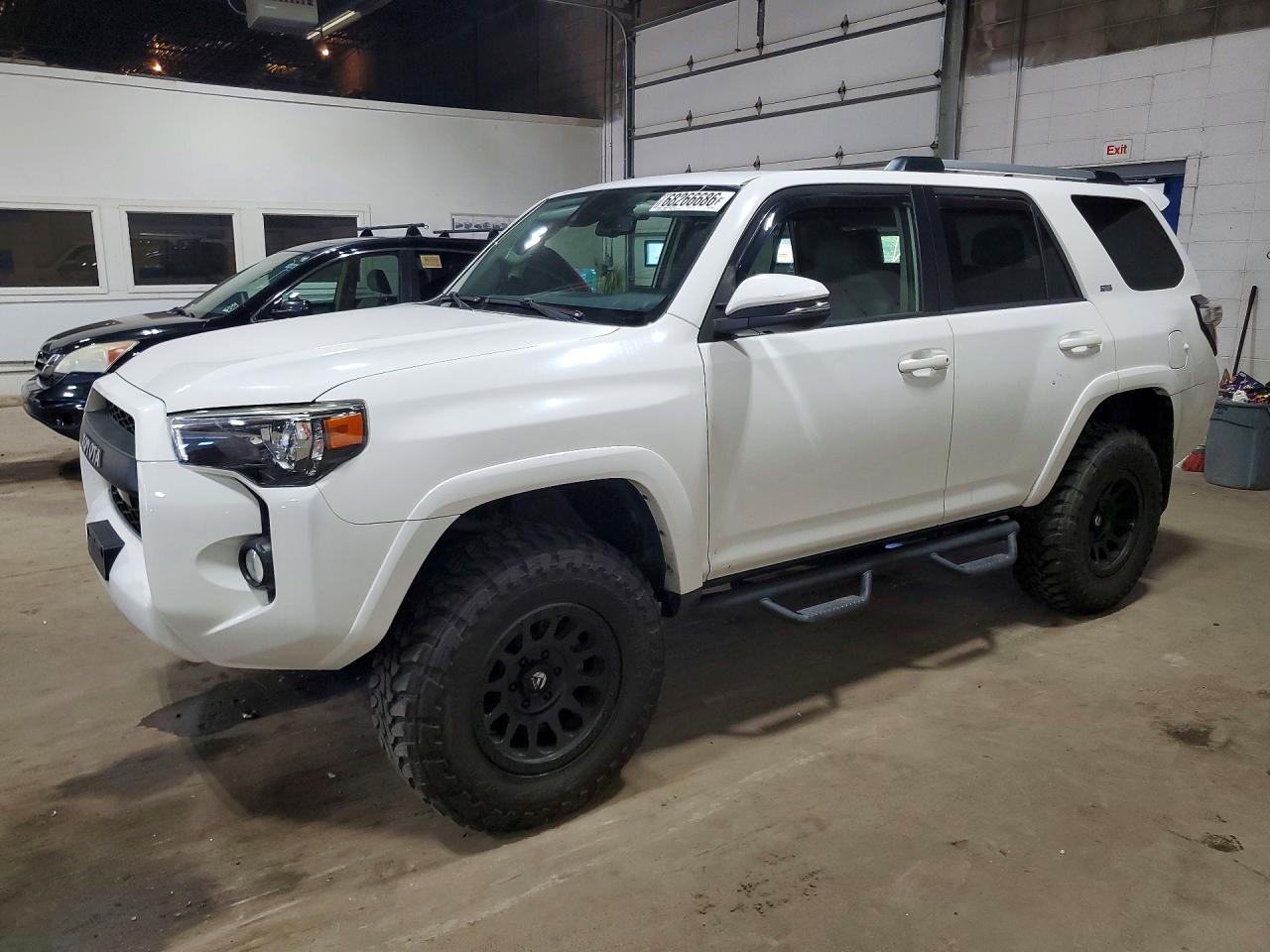2020 TOYOTA 4RUNNER SR5 PREMIUM | JTEBU5JR3L5758490 | UPCARS
