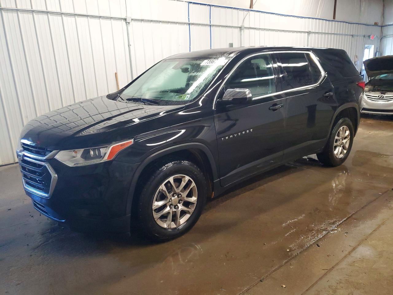2018 CHEVROLET TRAVERSE LS | 1GNEVFKW2JJ121109 | UPCARS