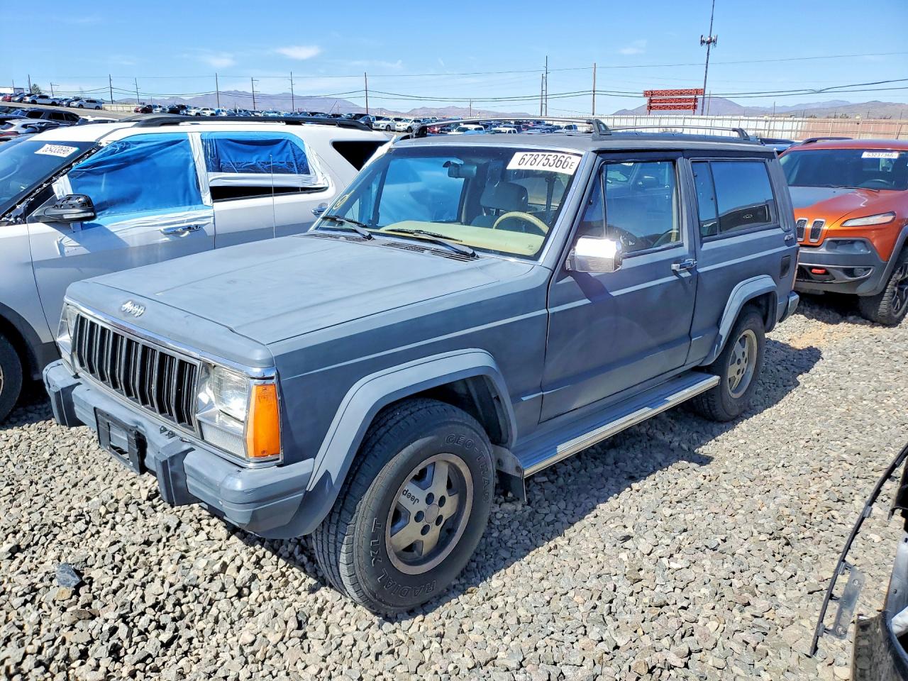 1992 JEEP CHEROKEE LAREDO | 1J4FJ57S9NL120228 | UPCARS