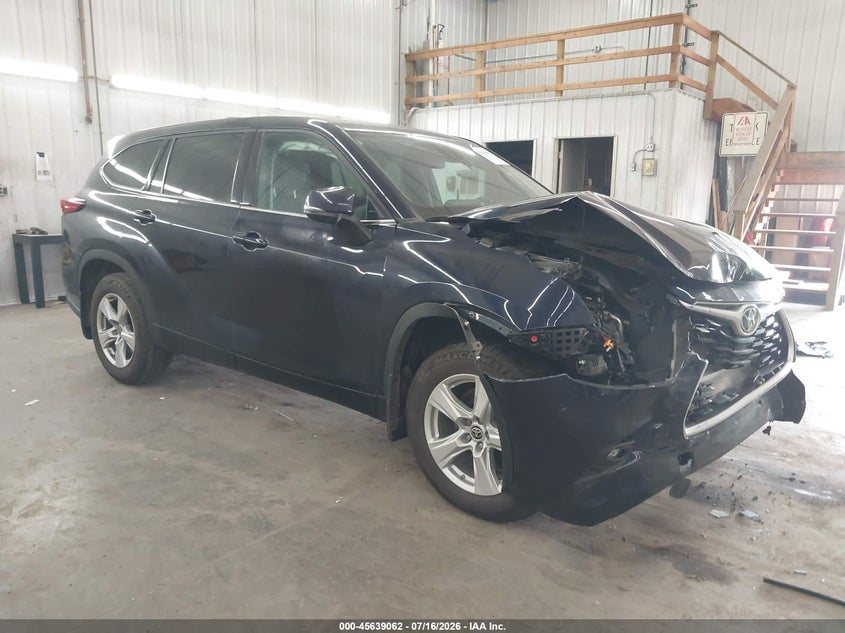 2022 TOYOTA HIGHLANDER LE | 5TDBZRBH6NS243760 | UPCARS