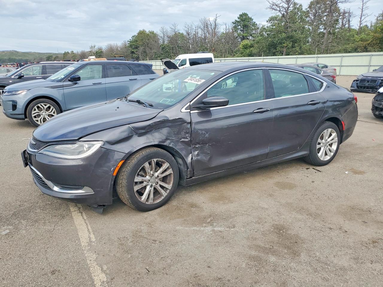 2015 CHRYSLER 200 LIMITED | 1C3CCCAB2FN525910 | UPCARS