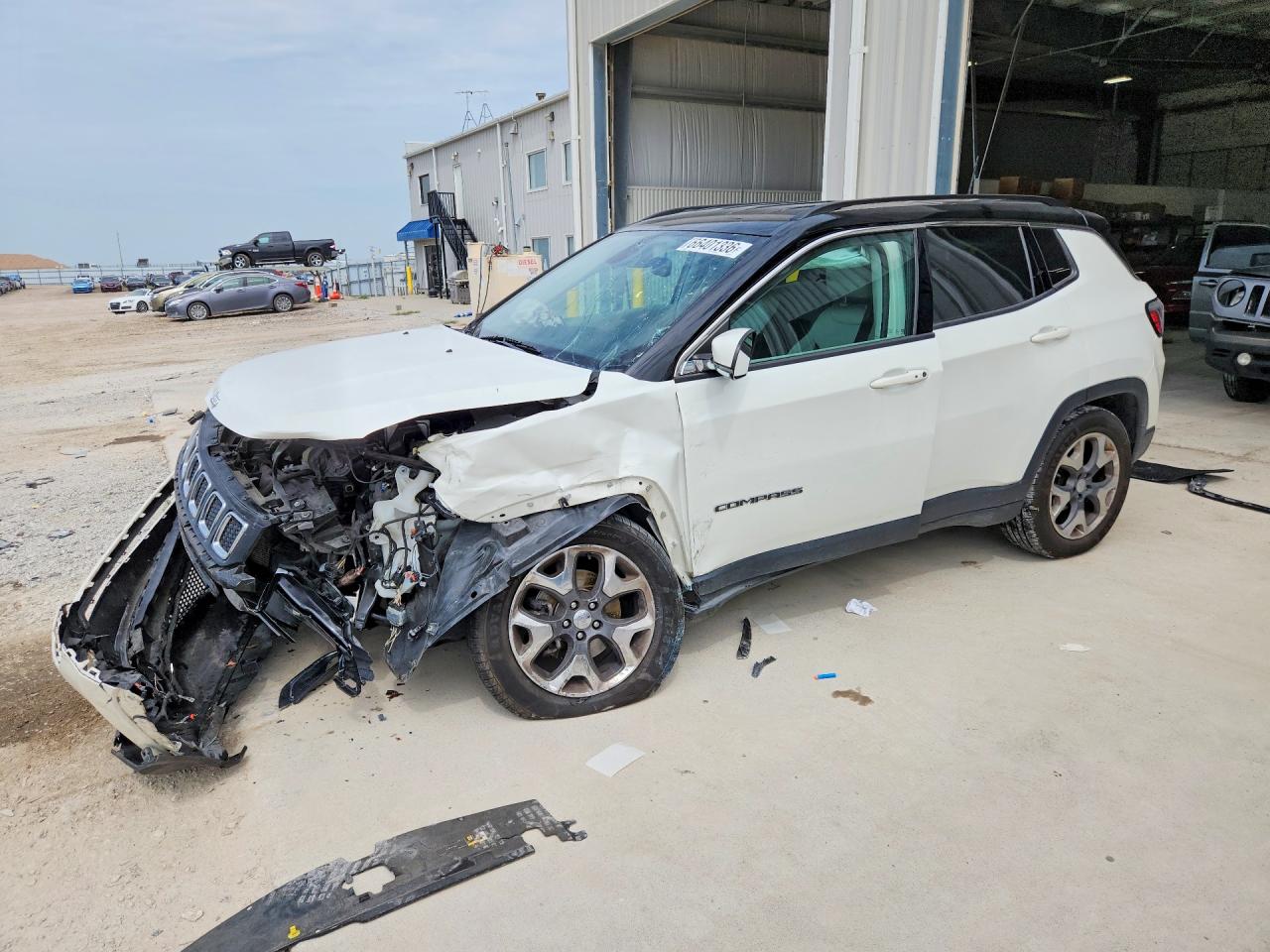 2019 JEEP COMPASS LIMITED | 3C4NJDCB2KT826796 | UPCARS