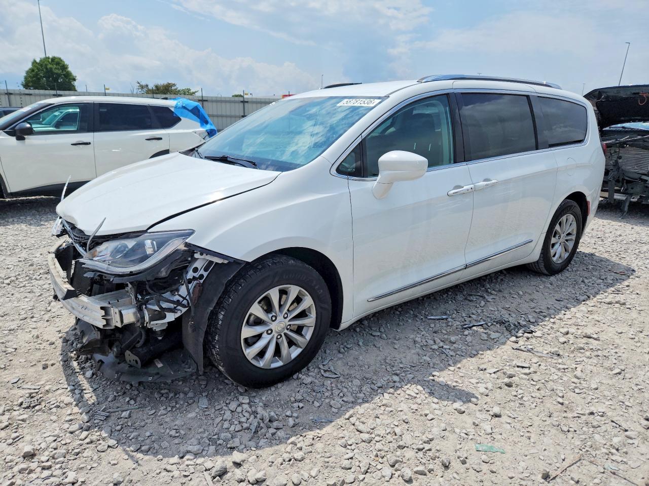 2019 CHRYSLER PACIFICA TOURING L | 2C4RC1BG5KR626604 | UPCARS
