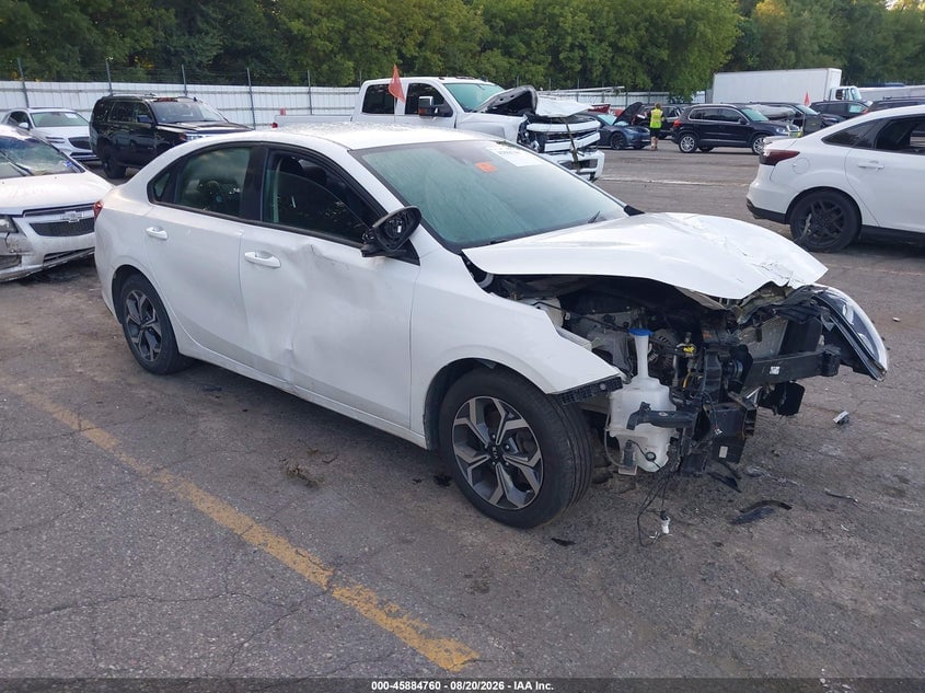 2021 KIA FORTE LXS | 3KPF24AD7ME409090 | UPCARS