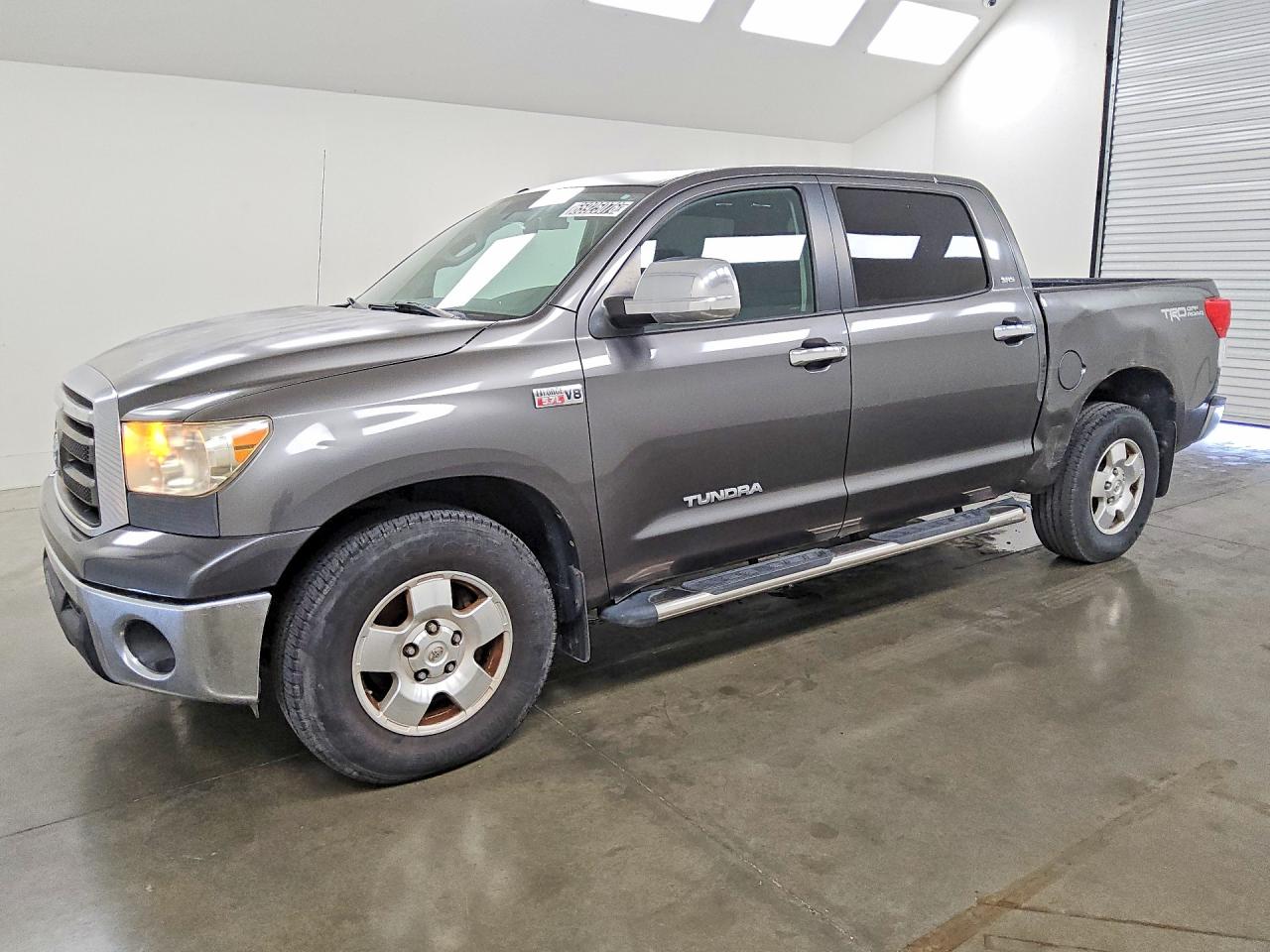 2011 TOYOTA TUNDRA CREWMAX SR5 | 5TFEY5F19BX100345 | UPCARS