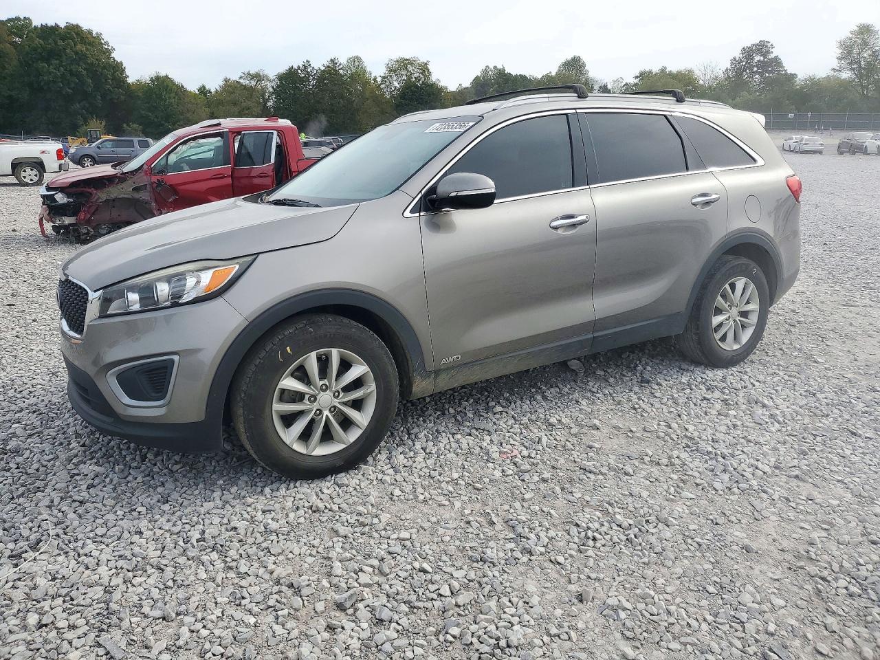 2018 KIA SORENTO LX | 5XYPGDA31JG410327 | UPCARS