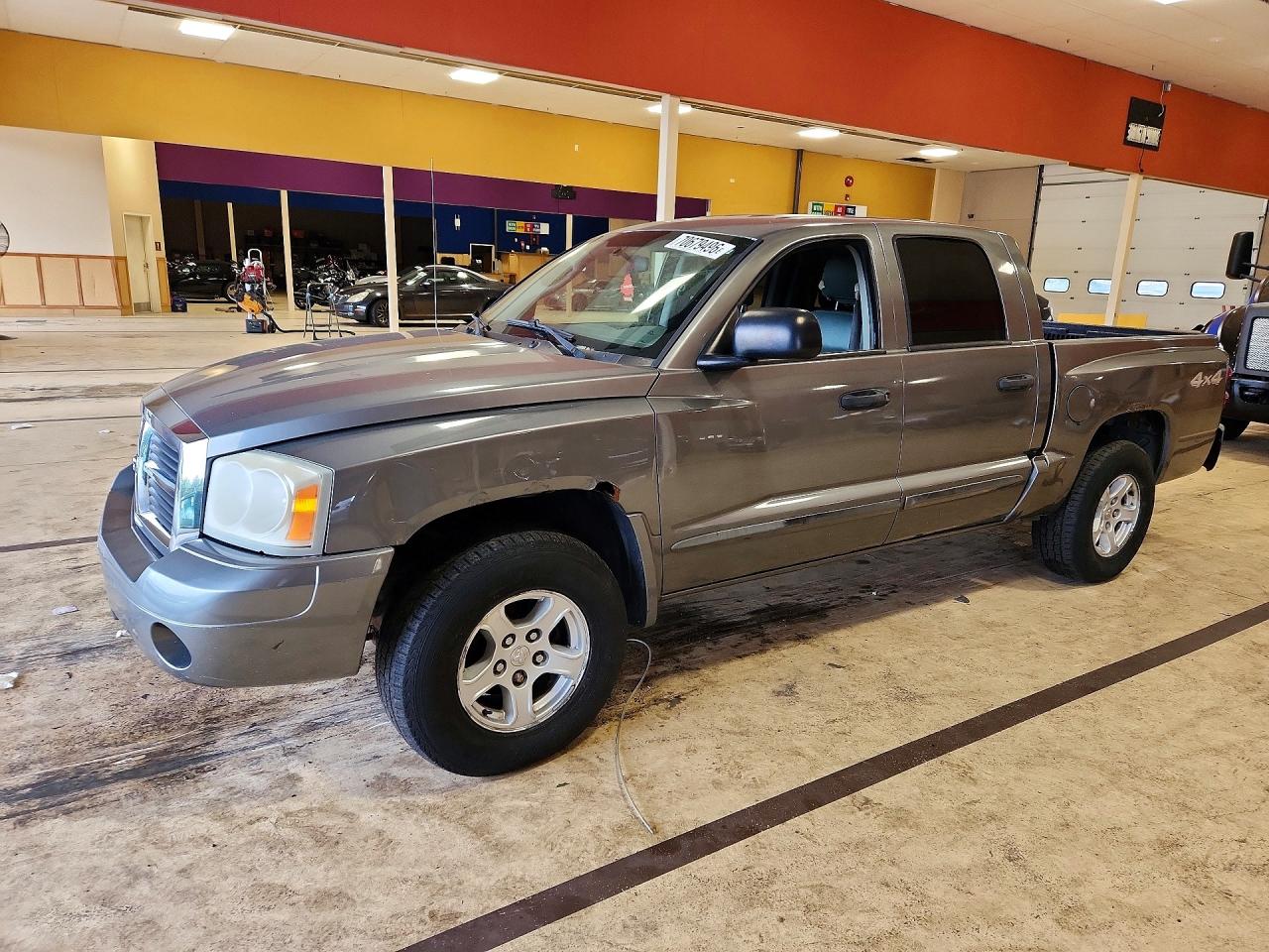 2005 DODGE DAKOTA QUAD SLT | 1D7HW48N75S178417 | UPCARS