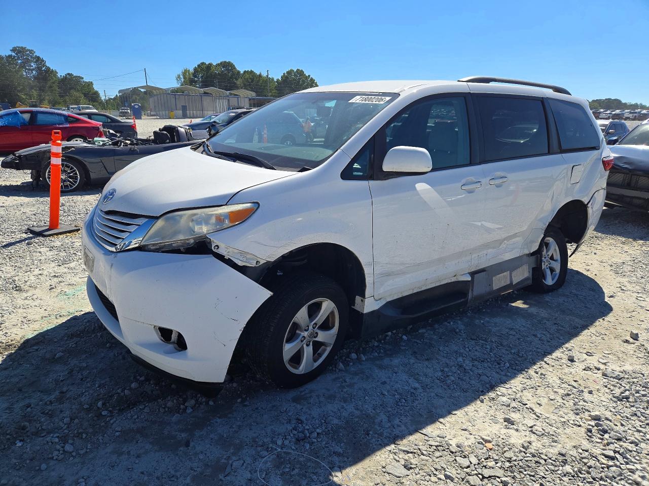 2017 TOYOTA SIENNA LE | 5TDKZ3DC6HS823397 | UPCARS