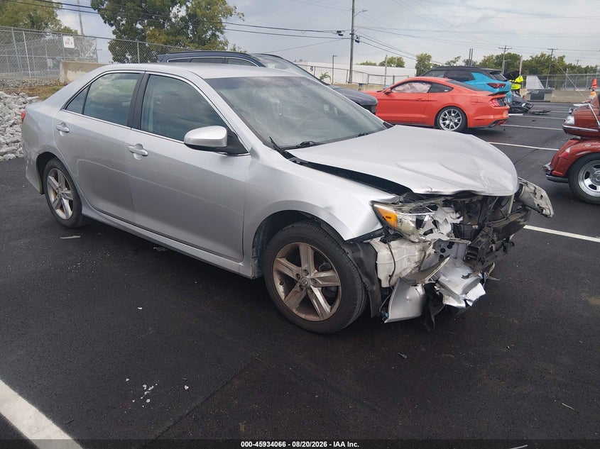 2014 TOYOTA CAMRY SE | 4T1BF1FK9EU757867 | UPCARS