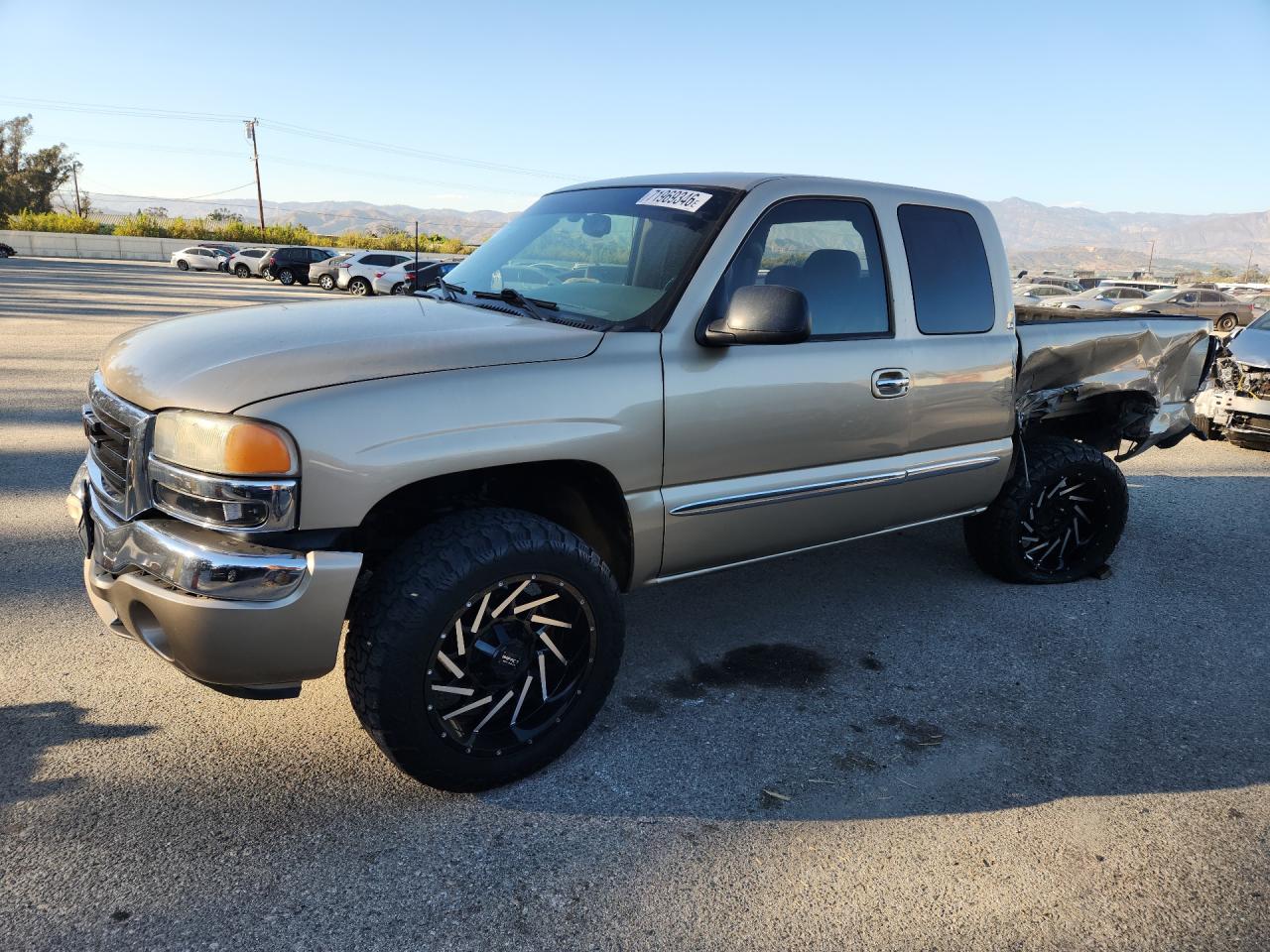 2005 GMC SIERRA C1500 | 1GTEC19V25Z354817 | UPCARS