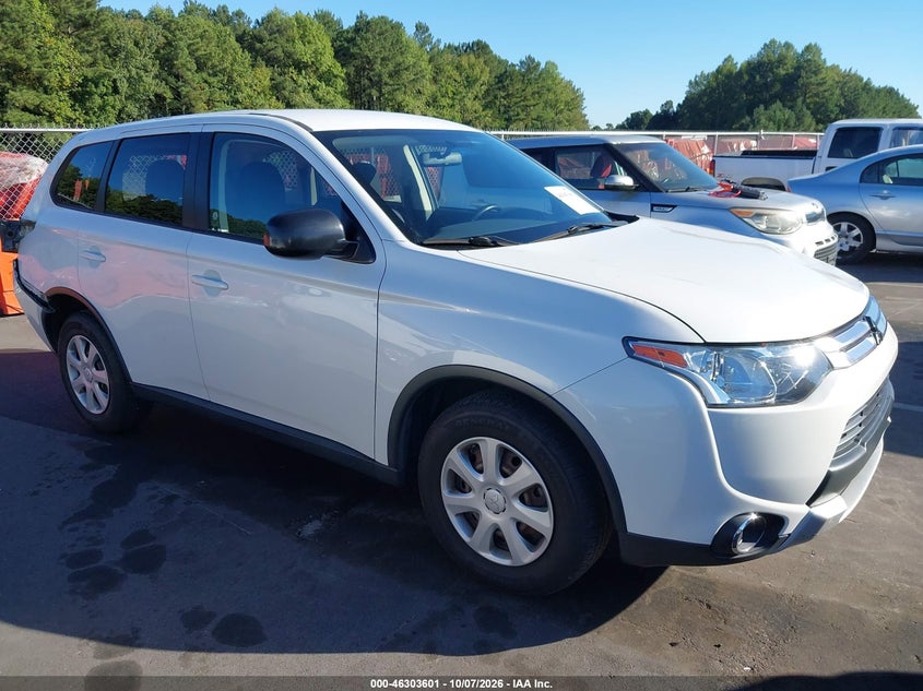 2015 MITSUBISHI OUTLANDER ES | JA4AD2A34FZ011871 | UPCARS