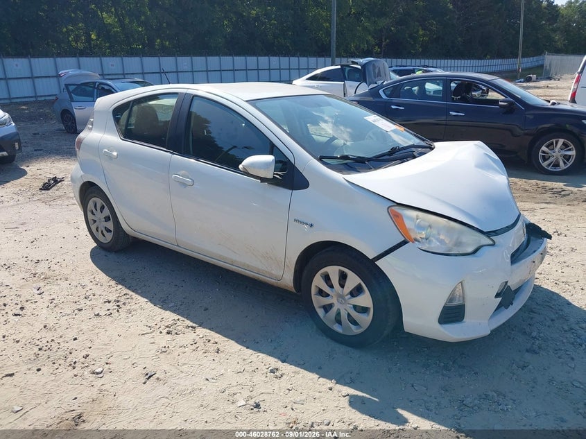 2013 TOYOTA PRIUS C TWO | JTDKDTB35D1557086 | UPCARS