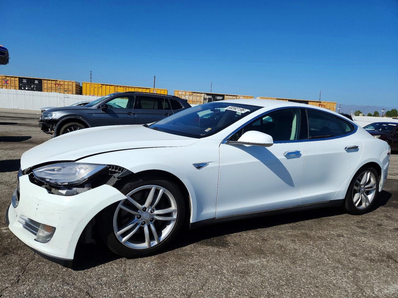 2013 TESLA MODEL S | 5YJSA1DN7DFP15544 | UPCARS