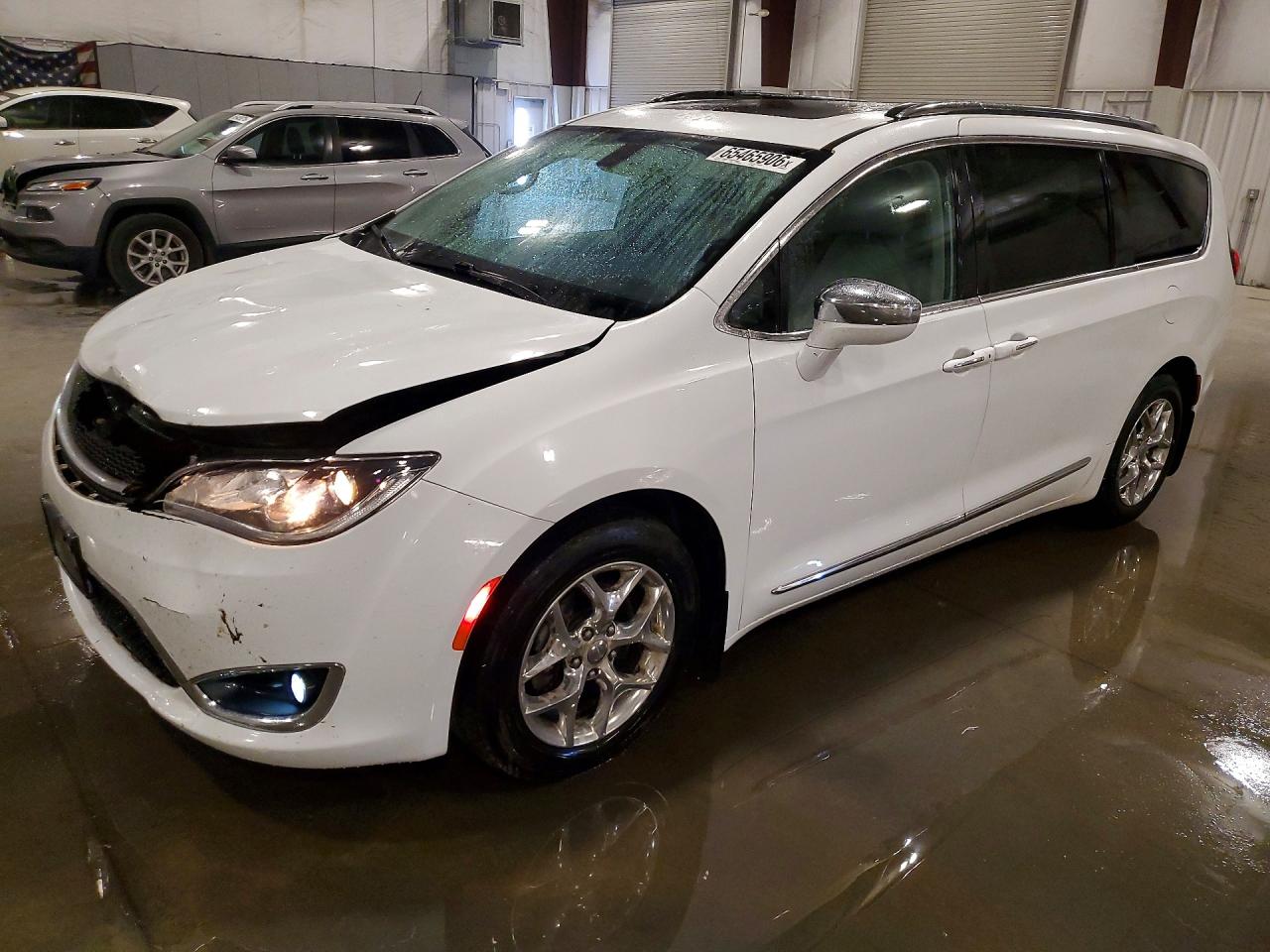 2017 CHRYSLER PACIFICA LIMITED | 2C4RC1GG9HR505091 | UPCARS
