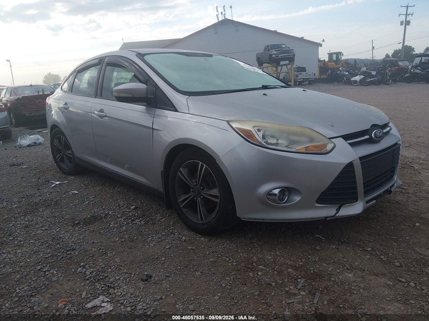 2014 FORD FOCU SE | 1FADP3F21EL257445 | UPCARS