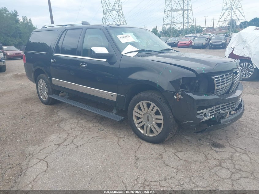 2013 LINCOLN NAVIGATOR L | 5LMJJ3J5XDEL02409 | UPCARS