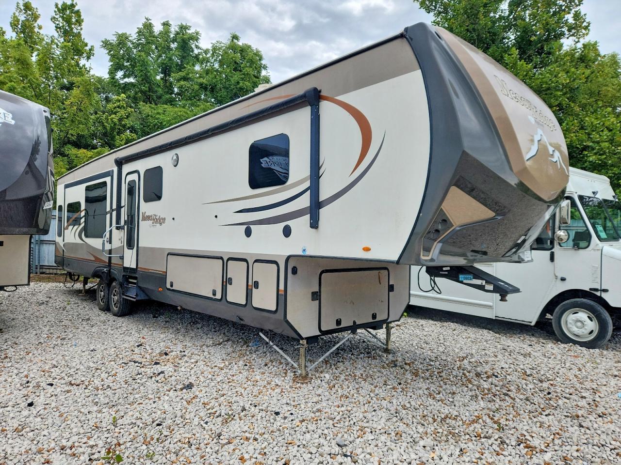 2018 HIGHLAND RIDGE MESA RIDGE CAMPER | 58TCH0BV8J3FF3052 | UPCARS