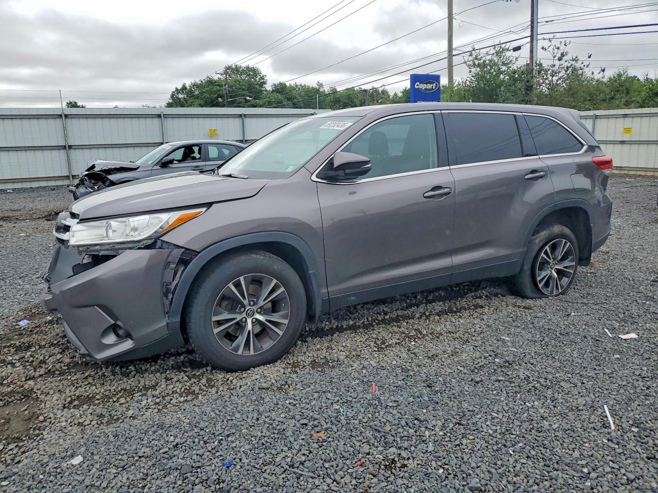 2019 TOYOTA HIGHLANDER LE | 5TDBZRFH7KS991679 | UPCARS