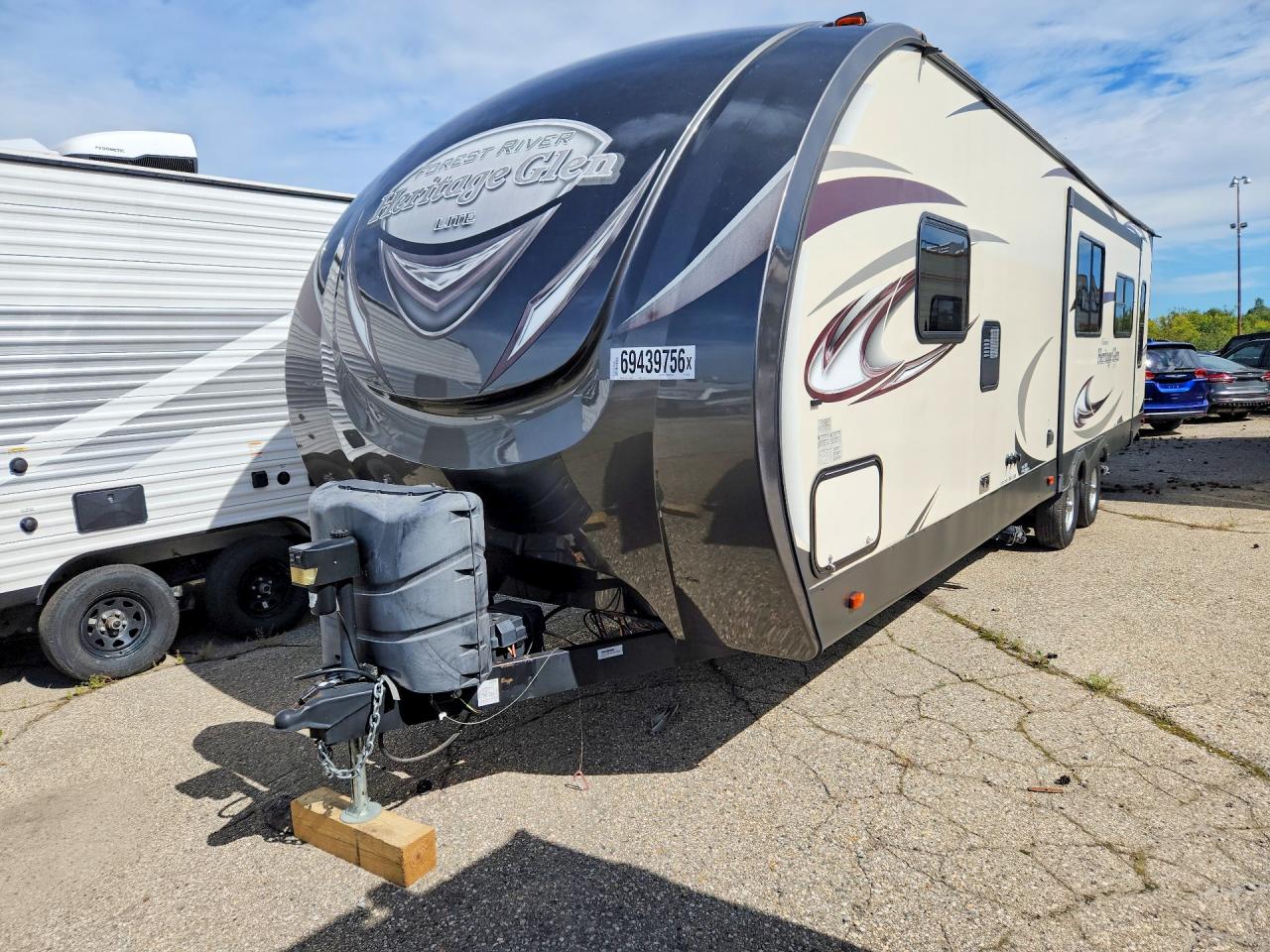 2018 WILDWOOD HERITAGE G FOREST RIVER LEN CAMPER | 4X4TWBC29JU014648 | UPCARS