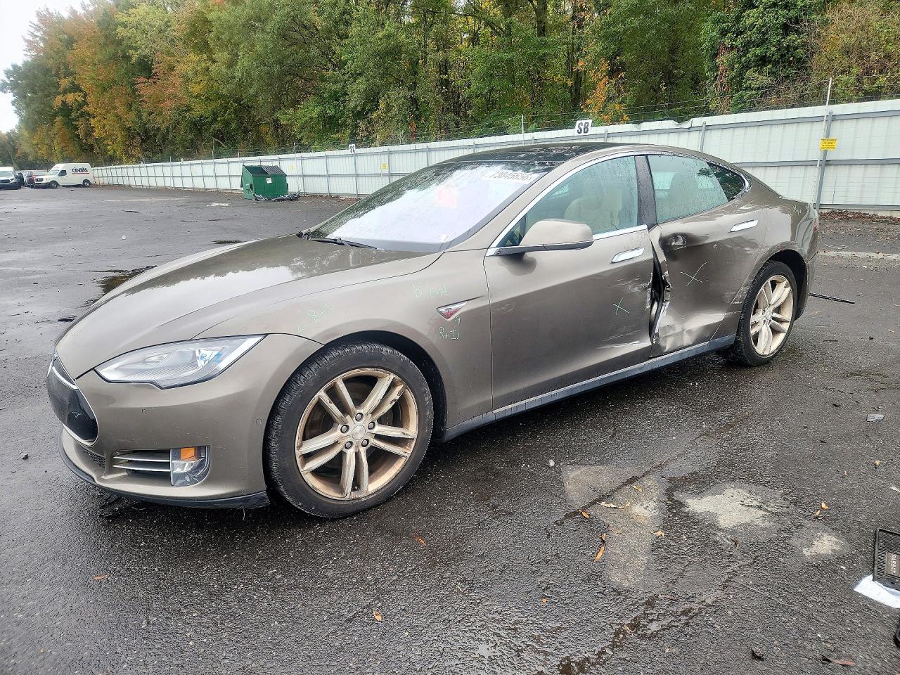 2015 TESLA MODEL S 90D | 5YJSA1V27FF097407 | UPCARS