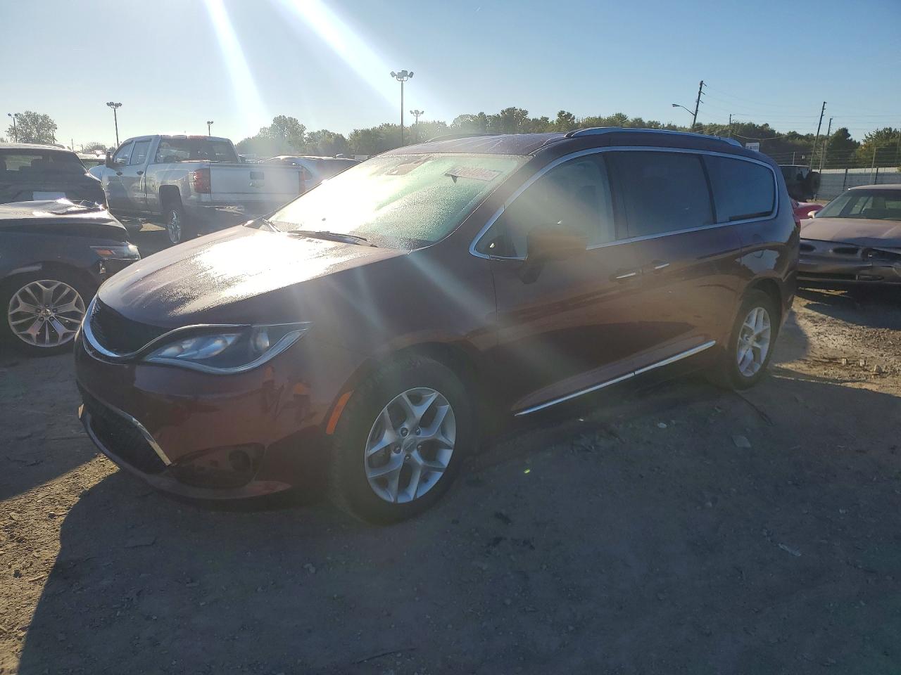 2018 CHRYSLER PACIFICA TOURING L | 2C4RC1BG8JR352734 | UPCARS