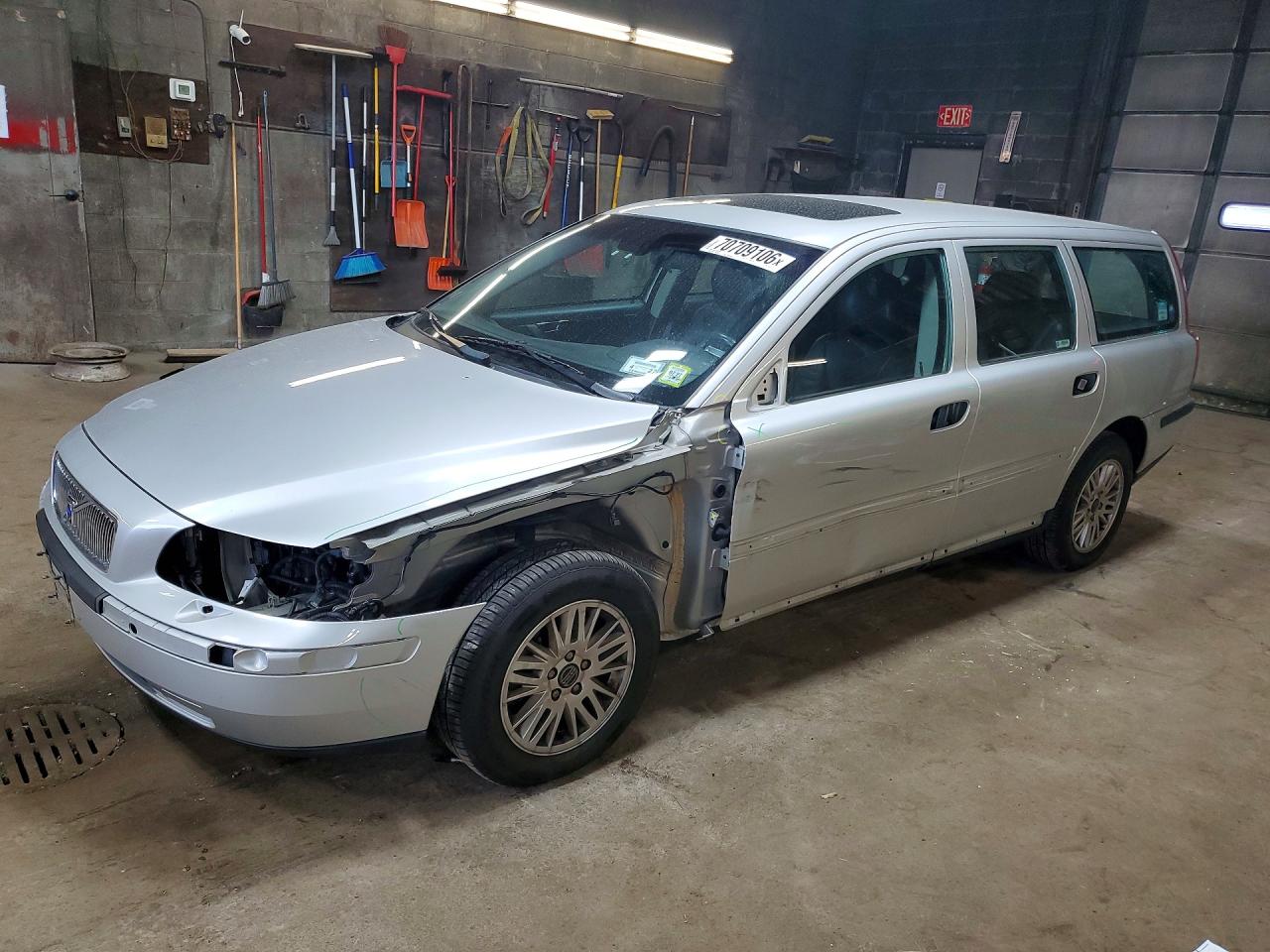 2004 VOLVO V70 | YV1SW64A042428278 | UPCARS
