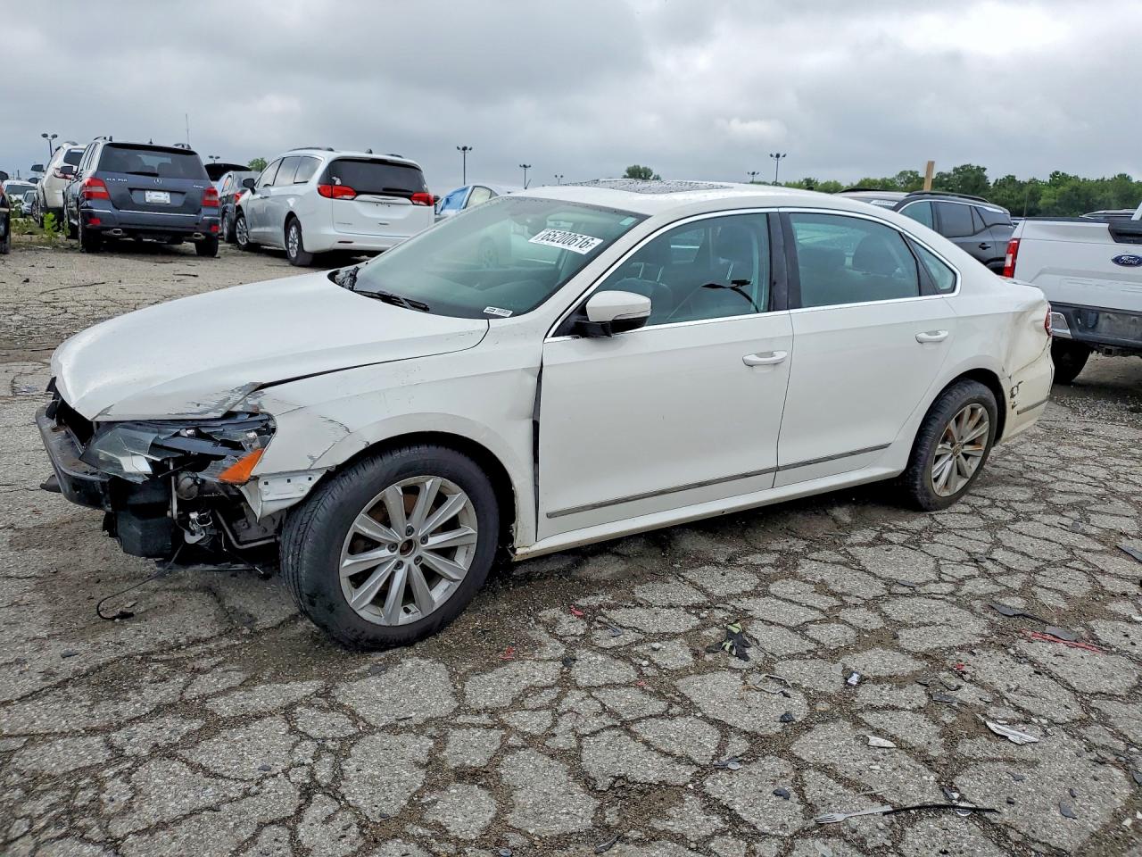 2013 VOLKSWAGEN PASSAT SEL | 1VWCH7A34DC076345 | UPCARS