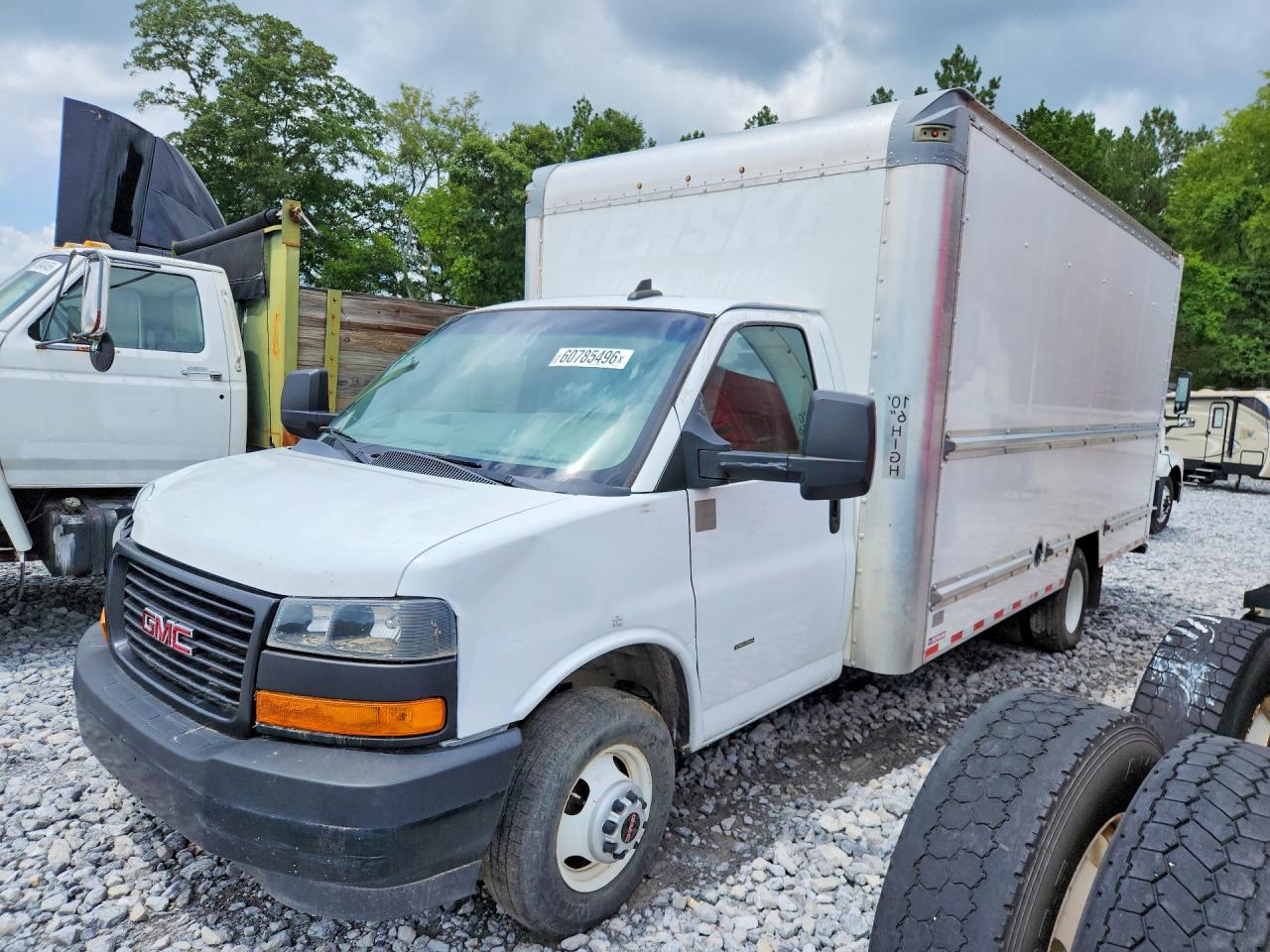 2022 GMC SAVANA BOX TRUCK | 7GZ37TC79NN010400 | UPCARS