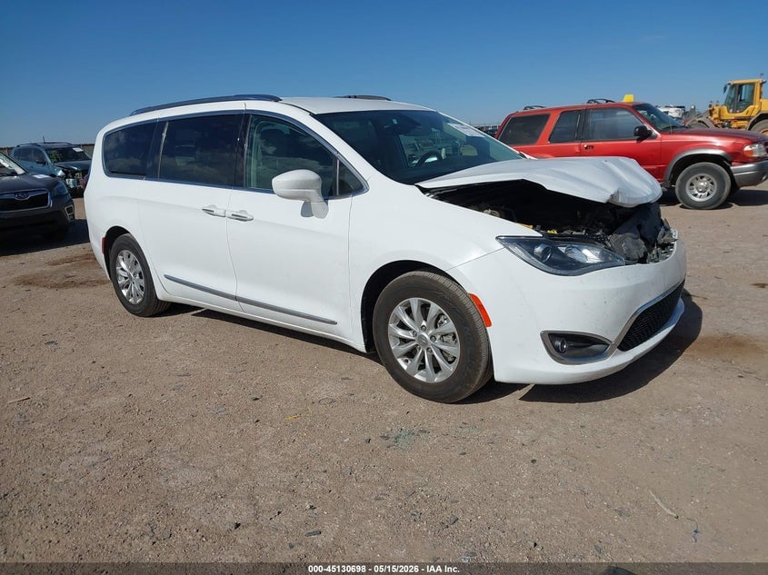 2019 CHRYSLER PACIFICA TOURING L | 2C4RC1BG4KR592784 | UPCARS