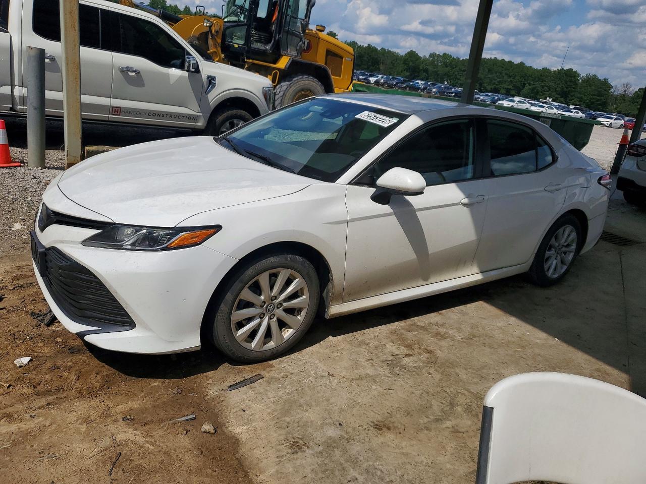2019 TOYOTA CAMRY LE | 4T1B11HK2KU839284 | UPCARS