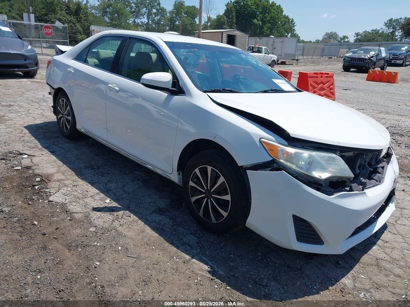 2014 TOYOTA CAMRY LE | 4T1BF1FK8EU386927 | UPCARS