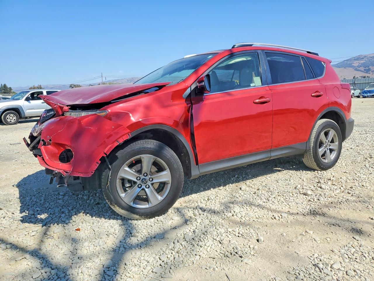 2015 TOYOTA RAV4 XLE | JTMWFREV0FD076739 | UPCARS