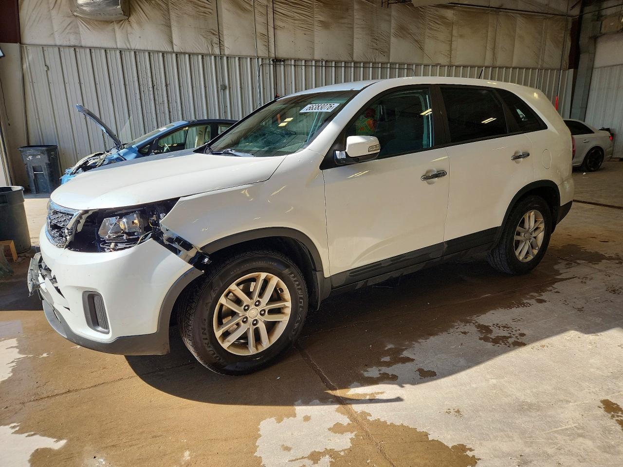 2015 KIA SORENTO LX | 5XYKT3A62FG562652 | UPCARS
