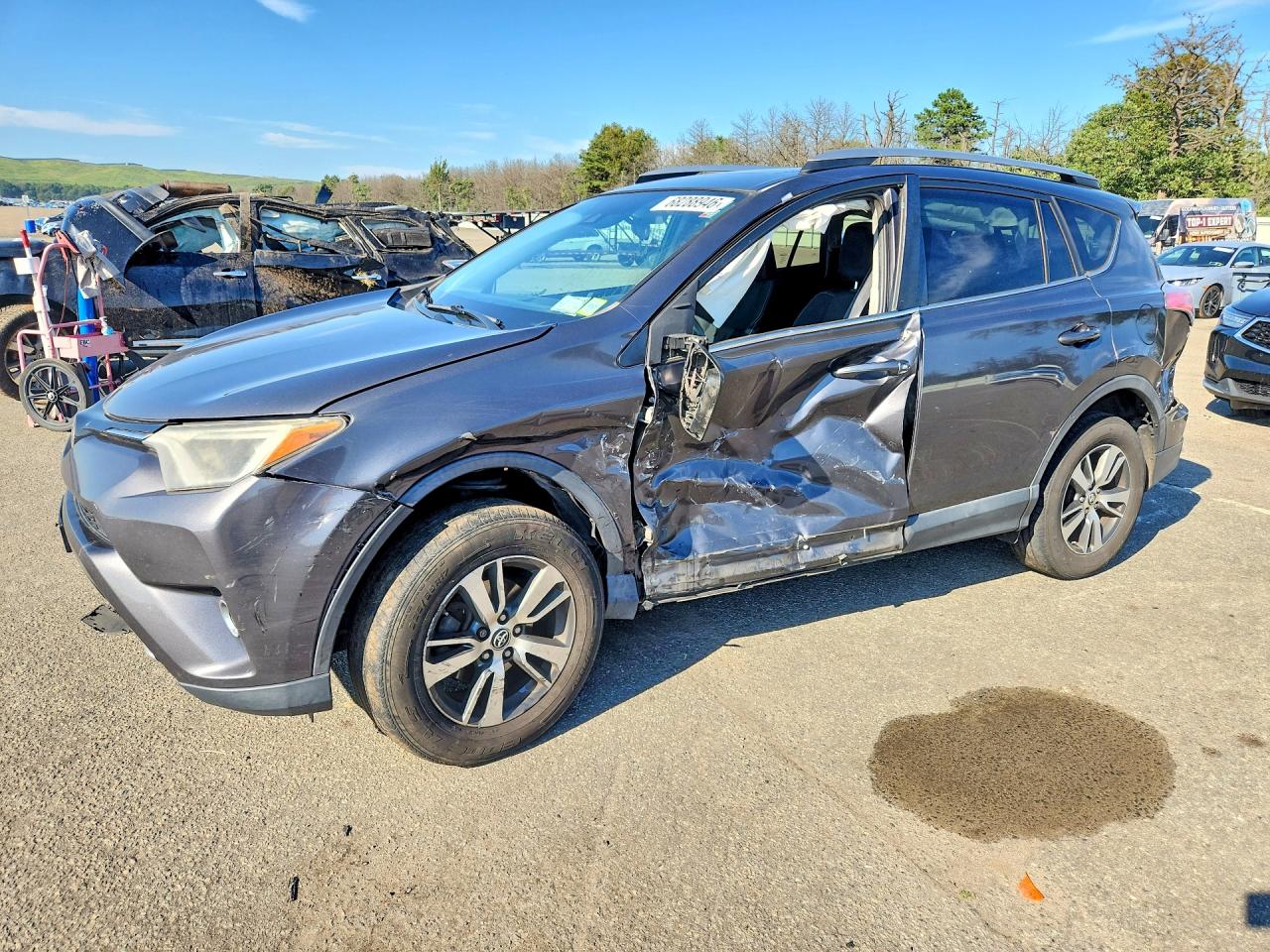 2017 TOYOTA RAV4 XLE | 2T3RFREVXHW576555 | UPCARS