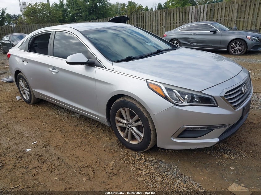 2015 HYUNDAI SONATA SE | 5NPE24AF1FH220978 | UPCARS