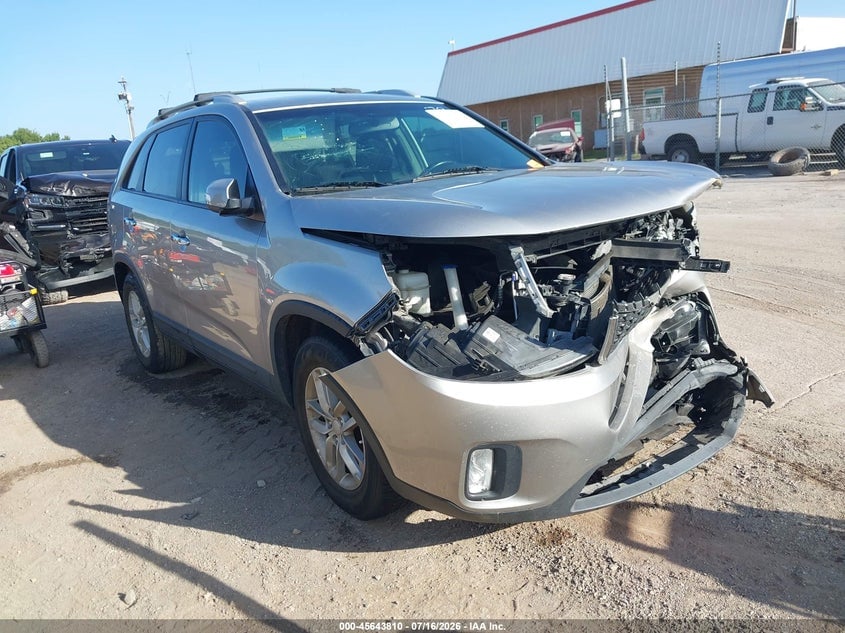 2014 KIA SORENTO LX | 5XYKT3A67EG447947 | UPCARS