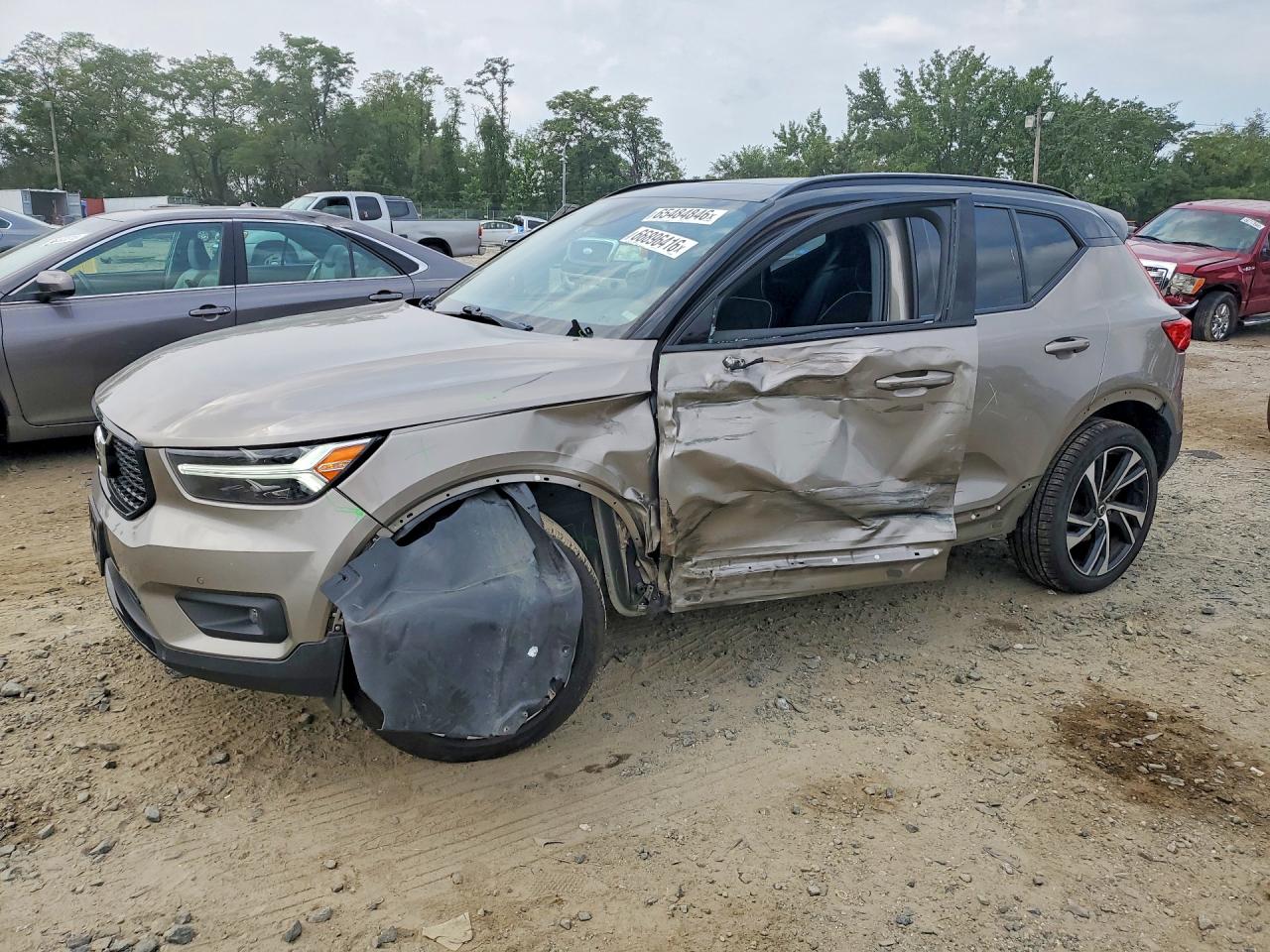 2022 VOLVO XC40 T4 R-DESIGN | YV4AC2HM5N2643029 | UPCARS