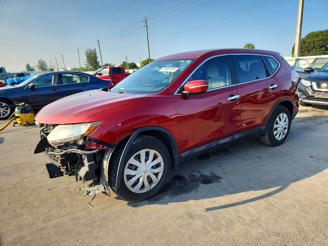 2015 NISSAN ROGUE S | 5N1AT2MT5FC787994 | UPCARS