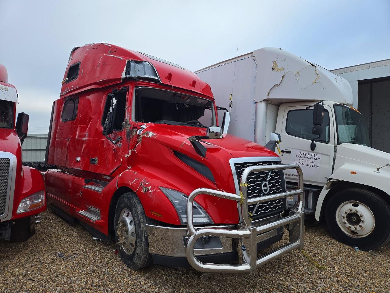 2024 VOLVO VNL | 4V4NC9EJ4RN654037 | UPCARS