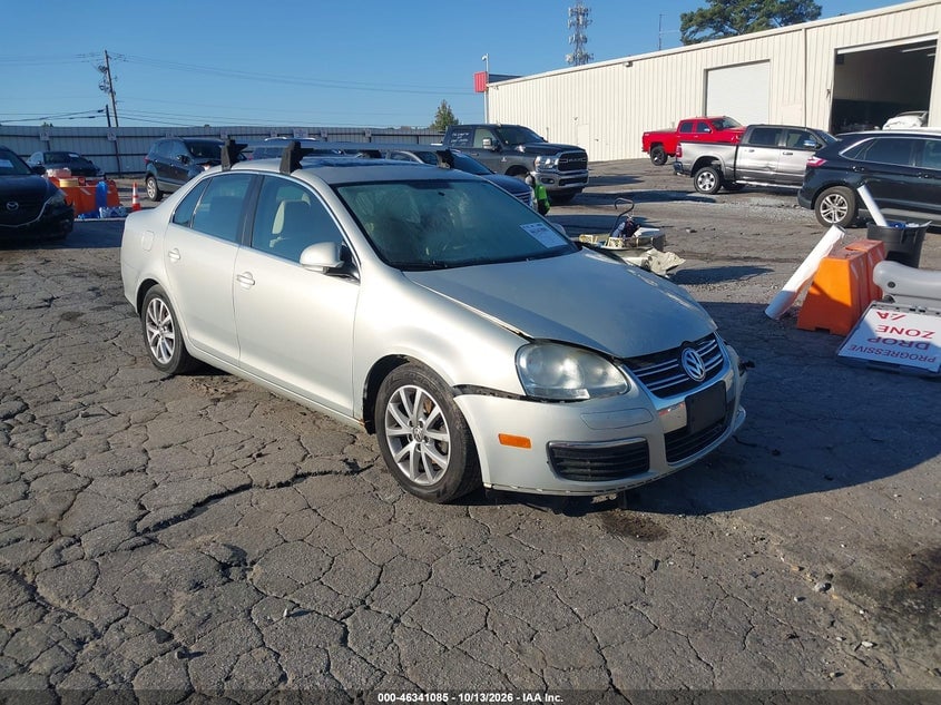 2010 VOLKSWAGEN JETTA LIMITED EDITION/SE/SEL | 3VWRZ7AJ0AM066170 | UPCARS