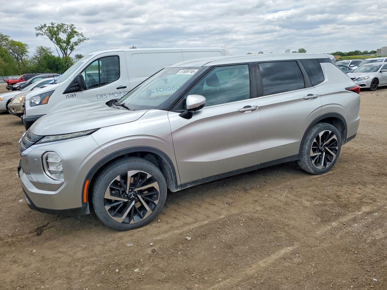 2022 MITSUBISHI OUTLANDER ES | JA4J4TA8XNZ064381 | UPCARS