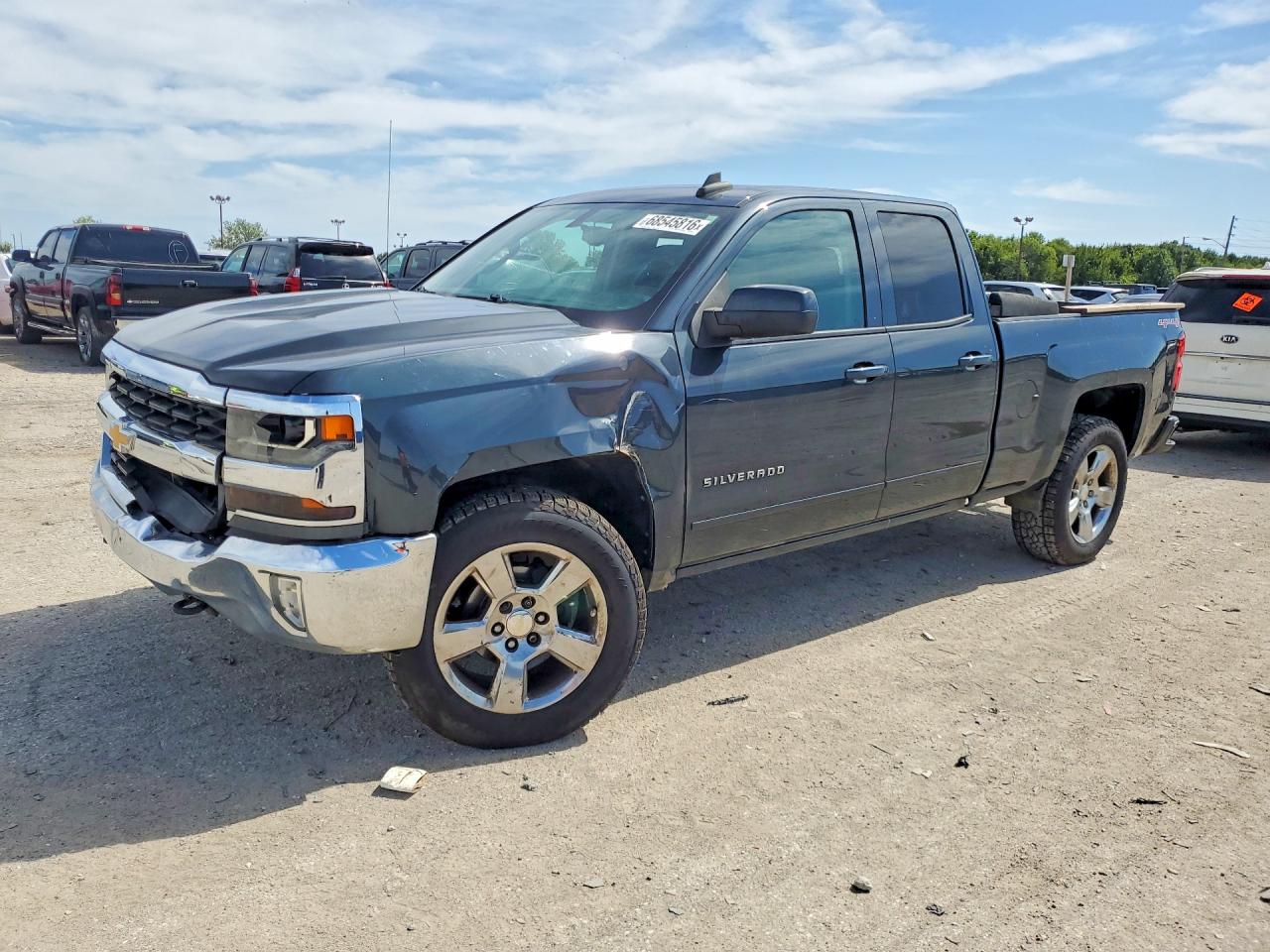 2017 CHEVROLET SILVERADO K1500 LT | 1GCVKREC3HZ367716 | UPCARS