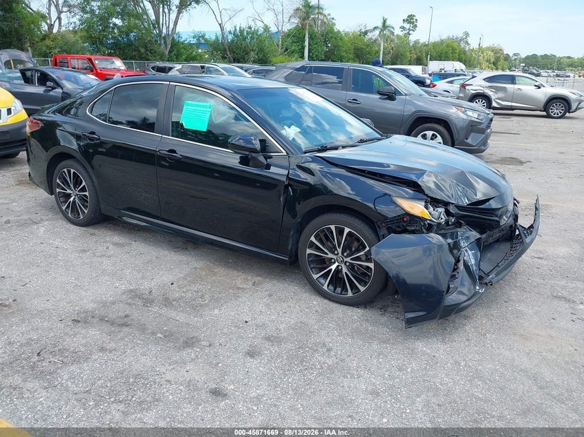 2018 TOYOTA CAMRY SE | 4T1B11HK7JU655571 | UPCARS