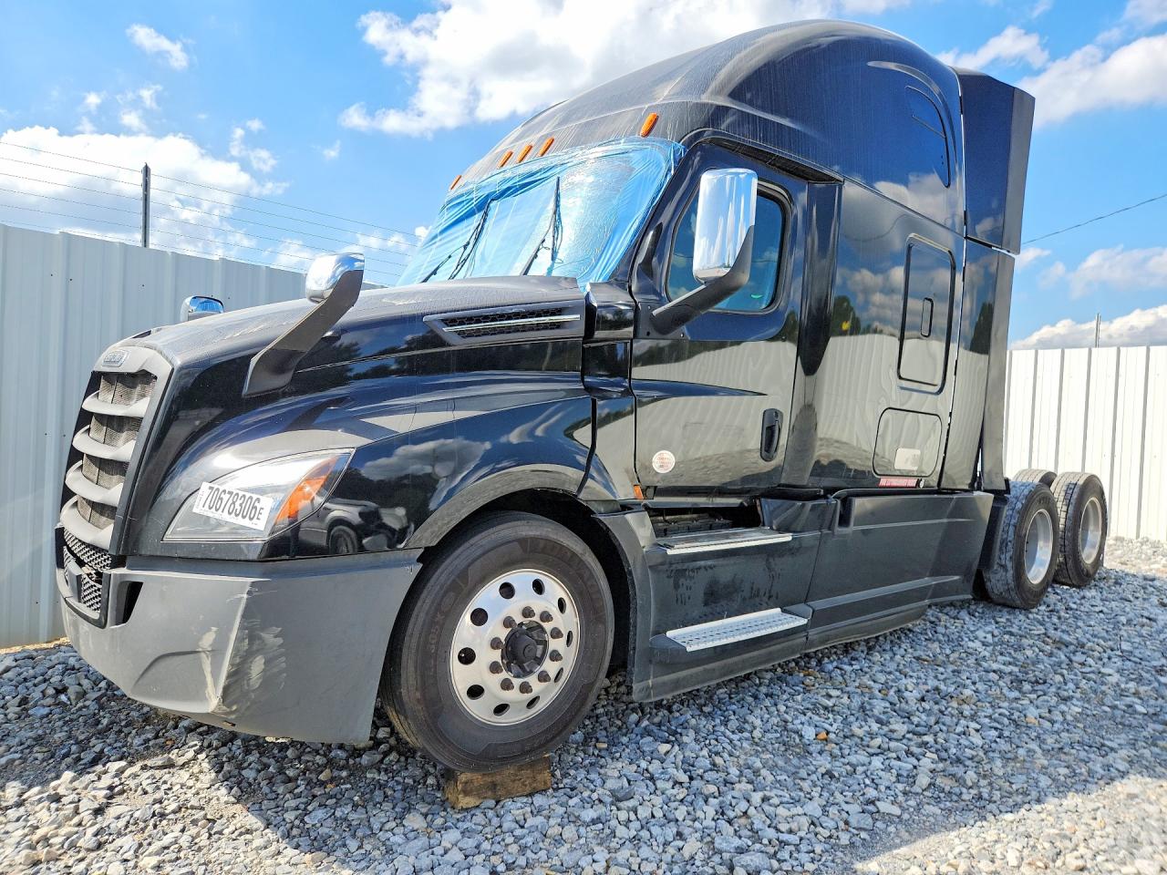 2018 FREIGHTLINER ALL OTHER SEMI TRUCK | 3AKJHHDR4JSJP4493 | UPCARS