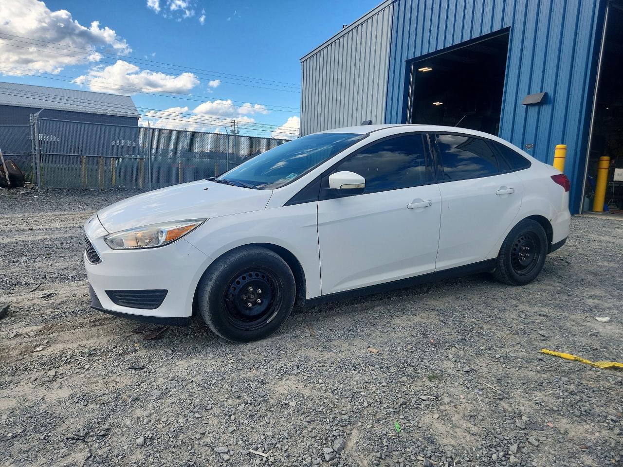 2015 FORD FOCU SE | 1FADP3F22FL296966 | UPCARS