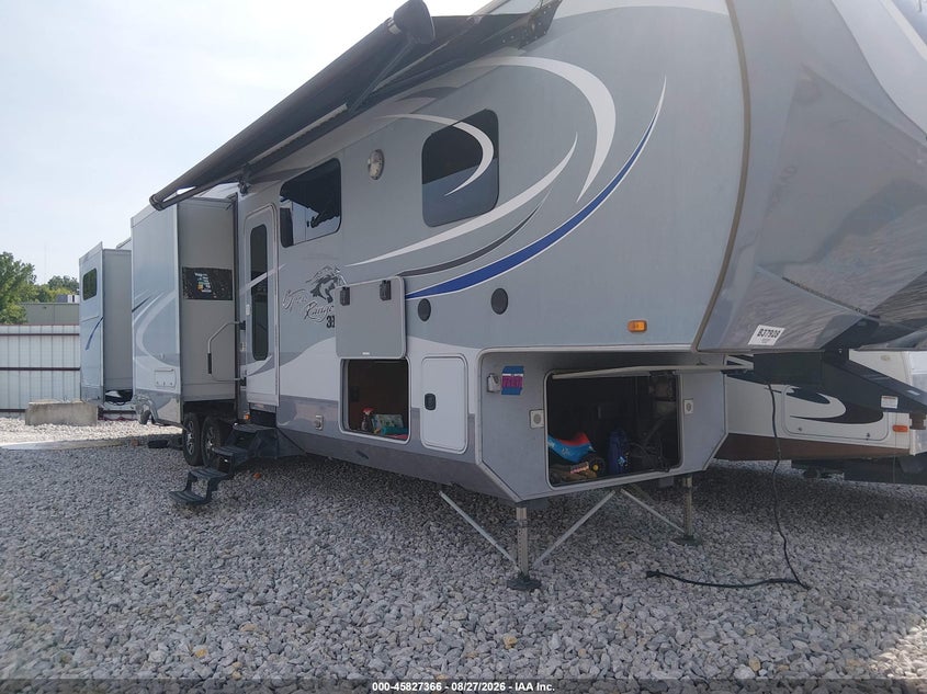 2016 HIGHLAND RIDGE M- 427BHS | 58TFE4223G5022343 | UPCARS