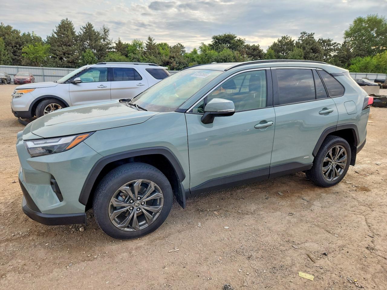 2022 TOYOTA RAV4 XLE PREMIUM | JTMB6RFV8ND067282 | UPCARS