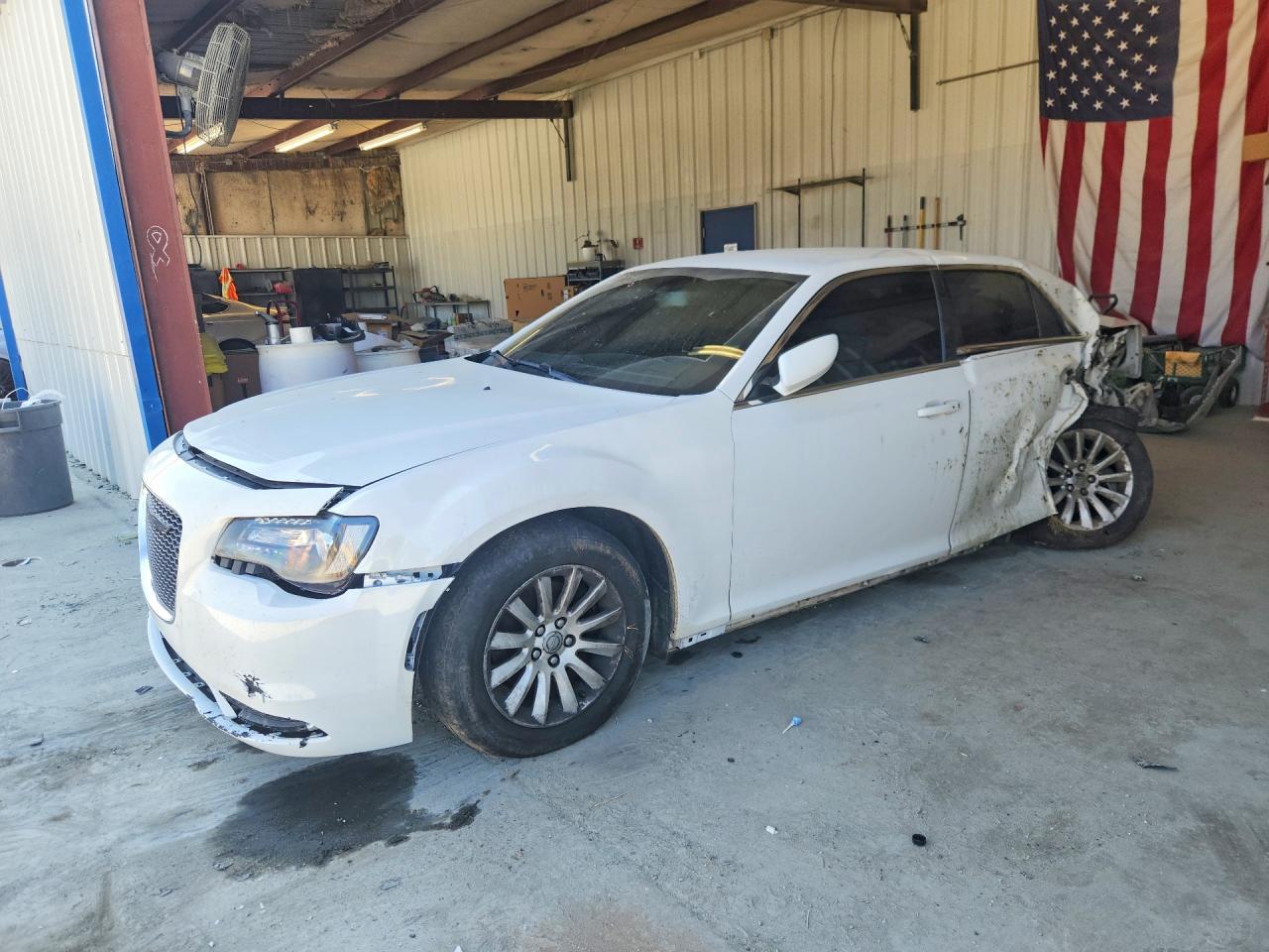2013 CHRYSLER 300 | 2C3CCAAG1DH644344 | UPCARS