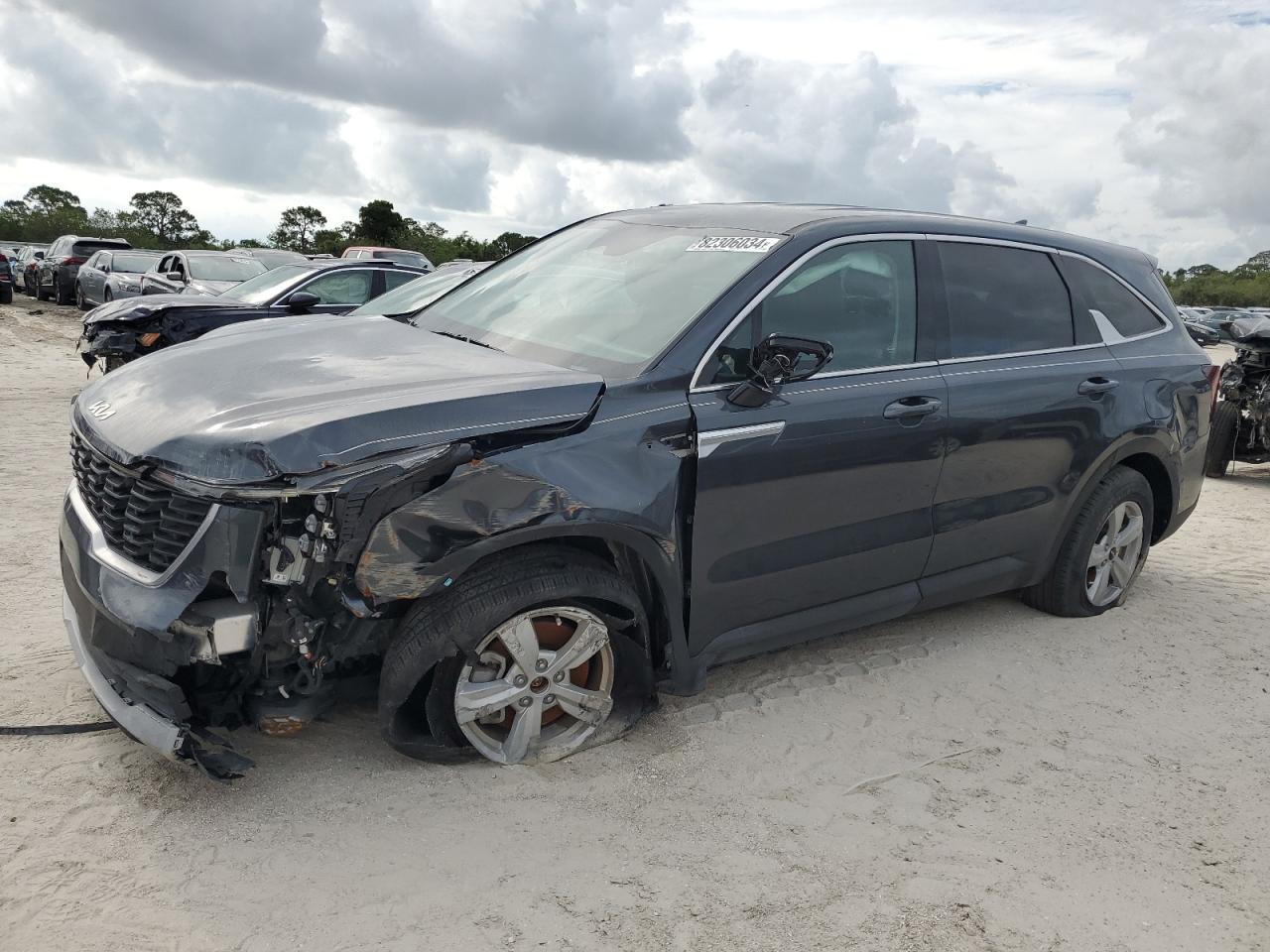 2024 KIA SORENTO LX | 5XYRG4JC6RG299875 | UPCARS